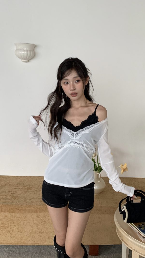 簡約格調 絨布蕾絲邊上衣