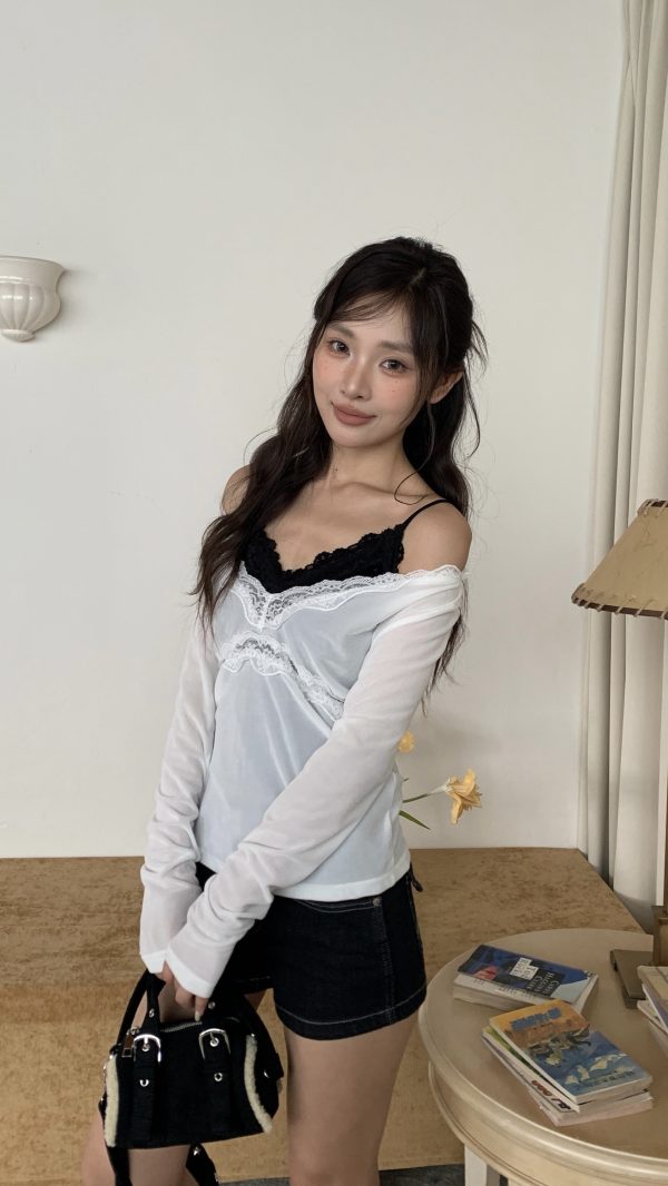簡約格調 絨布蕾絲邊上衣