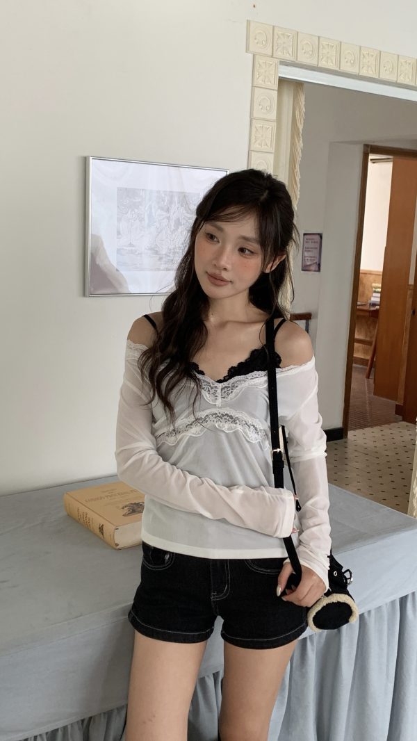 簡約格調 絨布蕾絲邊上衣